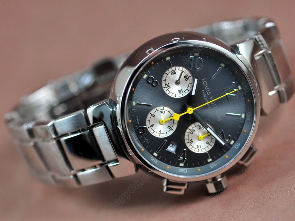 路易威登【男性用】Tambour Chronograph SS Black Asia 7750 自動機芯搭載．振頻每小時 28,800 次　5