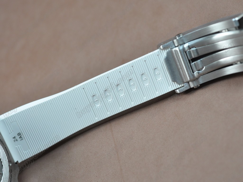 歐米茄 【男性用】SeaMaster 1200m SS/RU White Swiss Eta 2836-2 自動機芯搭載0