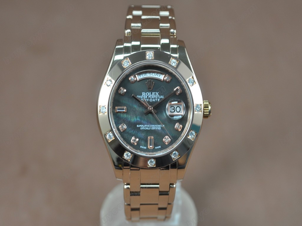 勞力士【男性用】DateDay 40mm Full RG White Dial A-2836-2 自動機芯搭載0