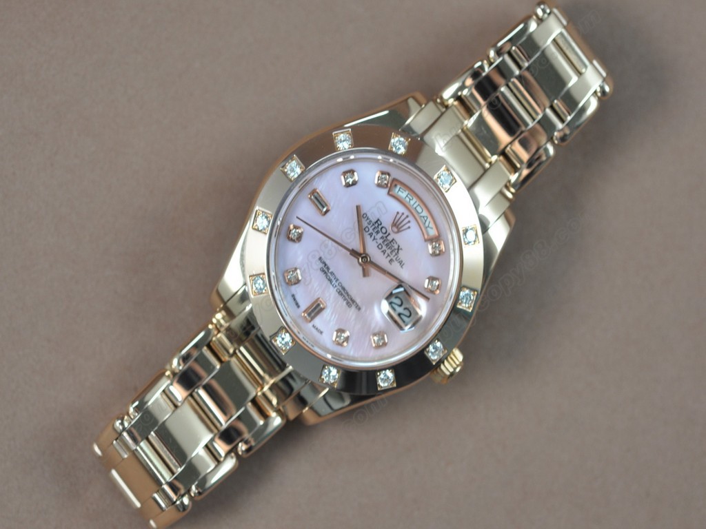 勞力士【男性用】DateDay 40mm Full RG White Dial A-2836-2 自動機芯搭載7