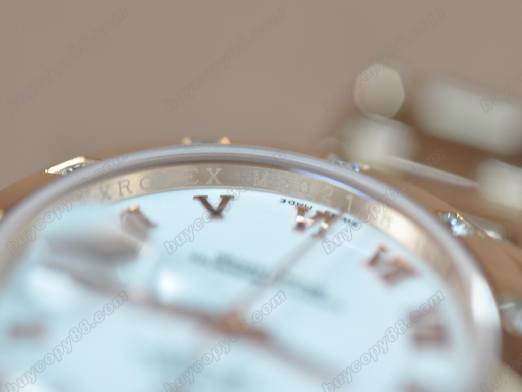 勞力士【男性用】 DateDay 40mm Full RG White Dial A-2836-2自動機芯搭載6