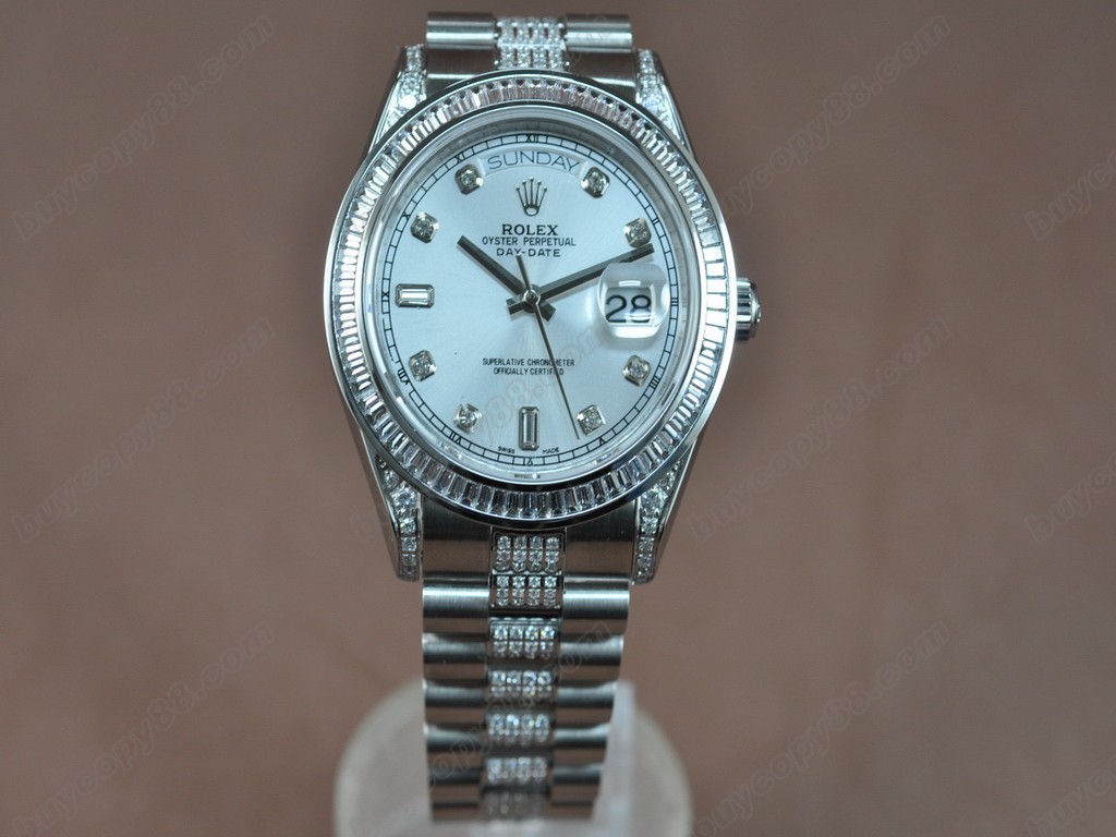 勞力士【男性用】 DateDay 41mm SS/SS Diam Bez White Dial A-2836-2自動機芯搭載0