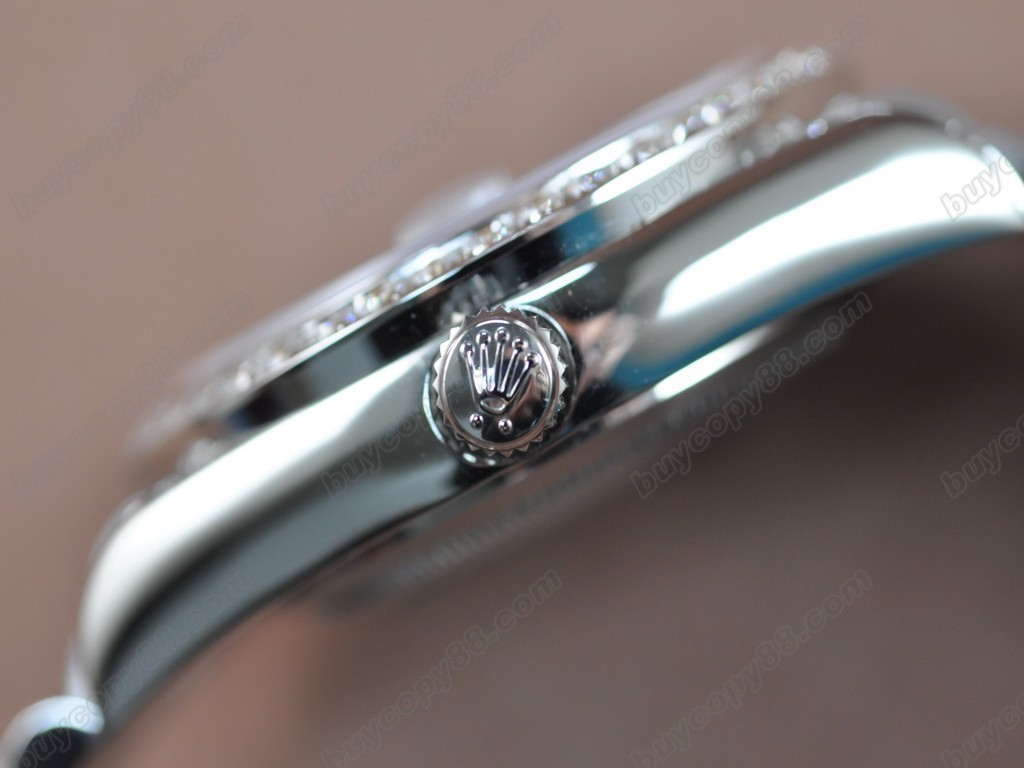 勞力士【男性用】DateDay 41mm SS/SS Diamonds White Dial A-2836-2 自動機芯搭載4