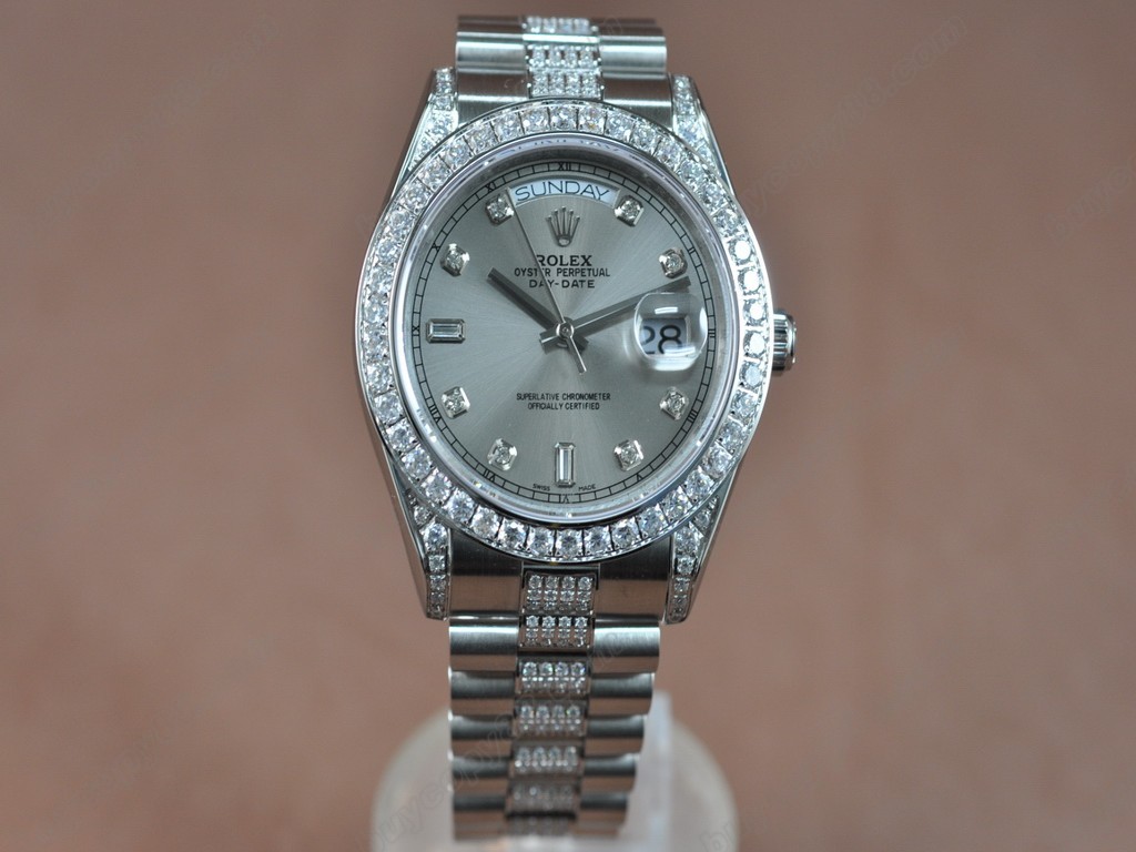 勞力士【男性用】DateDay 41mm SS/SS/Dial Bel White Dial A-2836-2 自動機芯搭載0