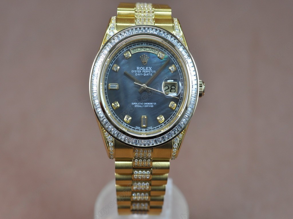 勞力士【男性用】DateDay 41mm Full YG Diamond White Dial A-2836-2 自動機芯搭載1