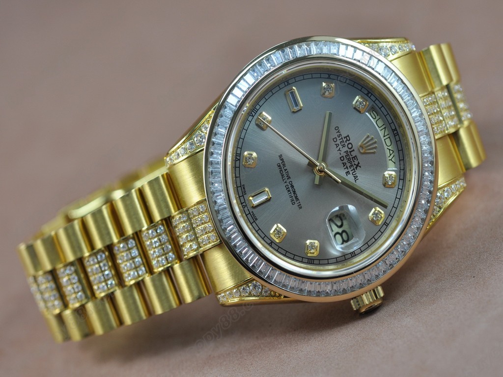 勞力士【男性用】 DateDay 41mm Full YG Diamond White Dial A-2836-2 自動機芯搭載5