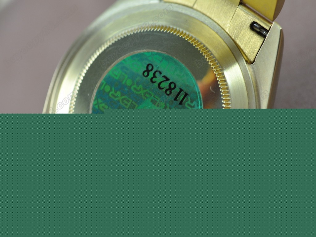 勞力士【男性用】DateDay 41mm Full YG Diamond White Dial A-2836-2 自動機芯搭載3