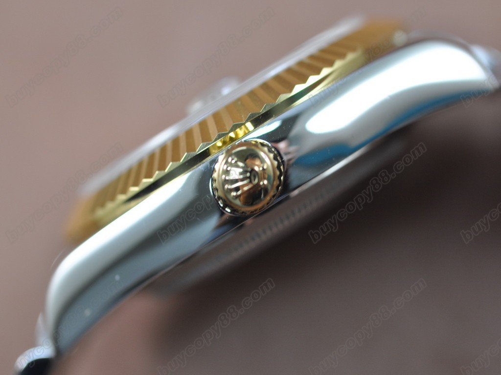 勞力士【男性用】DateDay 41mm TT White Dial A-2836-2 自動機芯搭載2