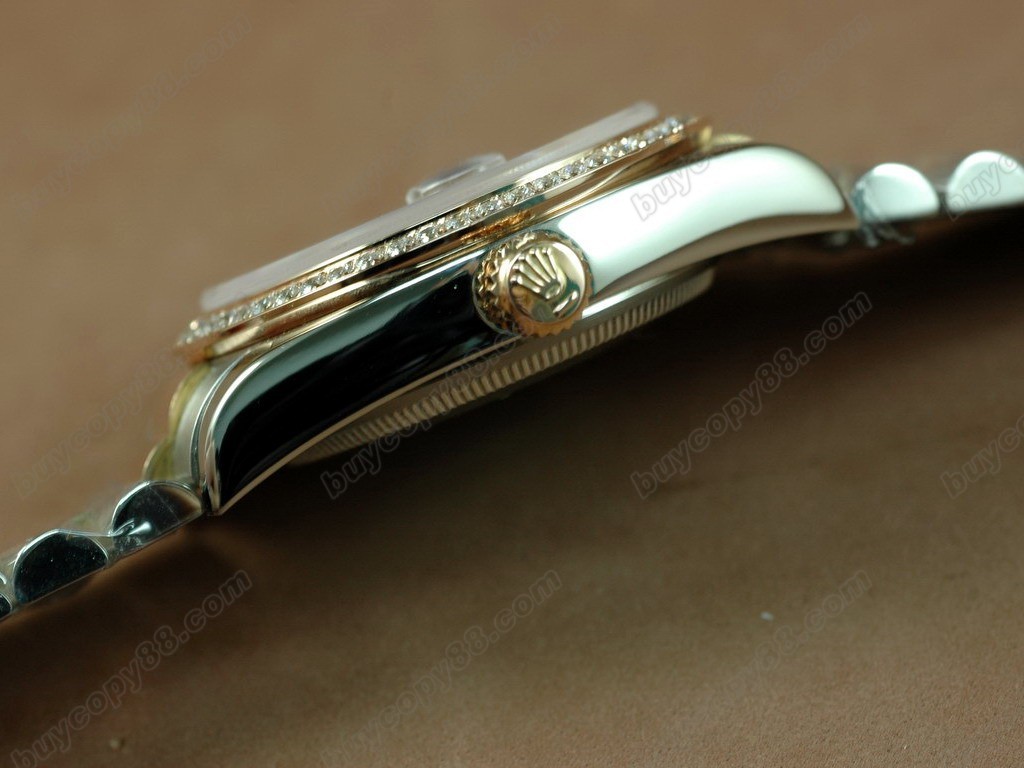 勞力士【男性用】 DateDay 36mm TT Diamonds White Dial A-2836-2 自動機芯搭載1