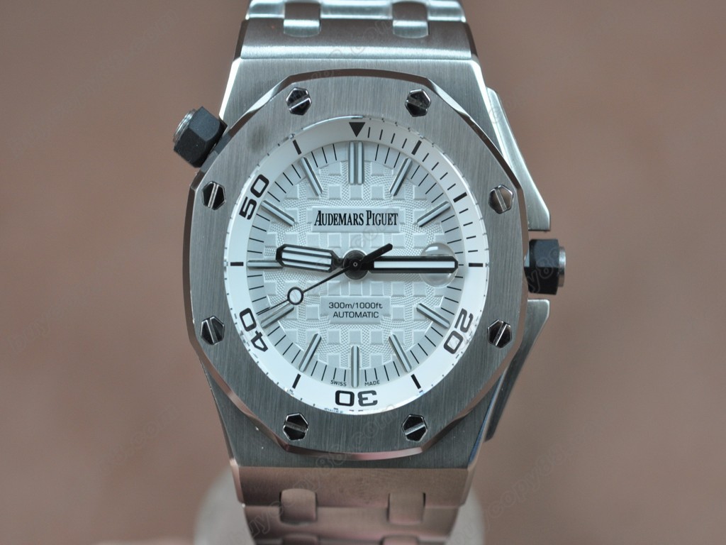 愛彼錶【男性用】Royal Oak Offshore SS White dial Asia Eta 2836-2自動機芯搭載6