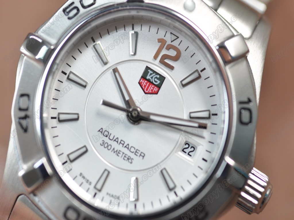 豪雅【女性用】Aquaracer Ladies SS/SS White Swiss Eta 石英機芯搭載6