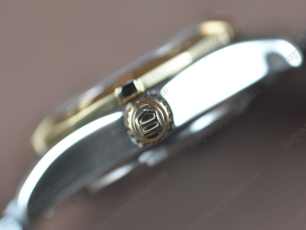 豪雅【女性用】Aquaracer Ladies TT Black dial Swiss Eta 石英機芯搭載5