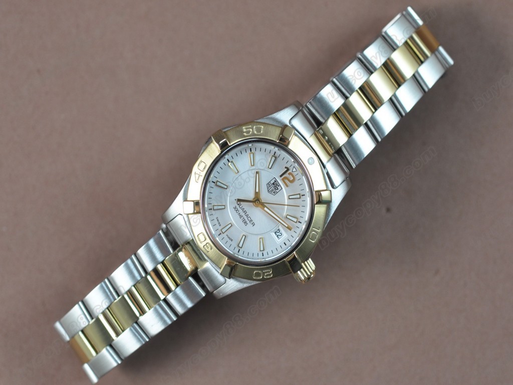 豪雅【女性用】Aquaracer Ladies TT White dial Swiss Eta 石英機芯搭載  4