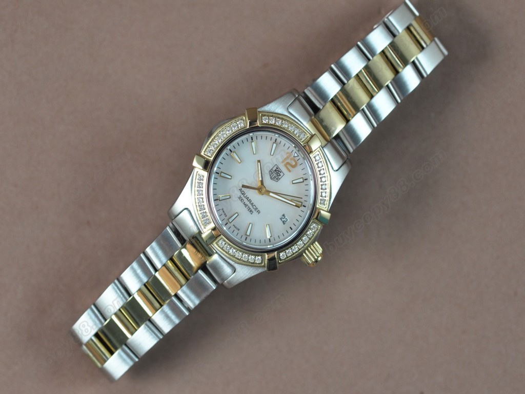 豪雅【女性用】Aquaracer Ladies TT/Diam Pearl white Swiss Eta 石英機芯搭載4