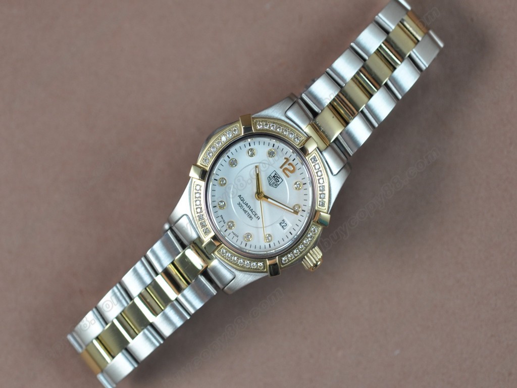 豪雅【女性用】 Aquaracer Ladies TT/Diam White dial Swiss Eta石英機芯搭載5