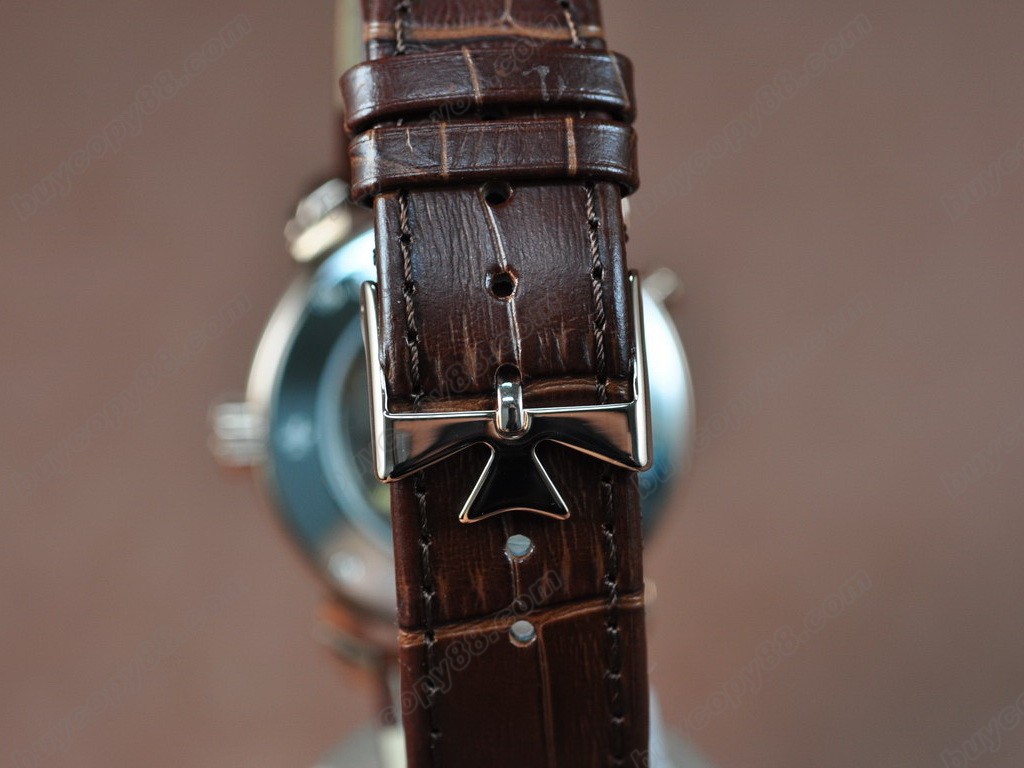 江詩丹頓 【男性用】Malte Calender RG White Asia自動機芯搭載1