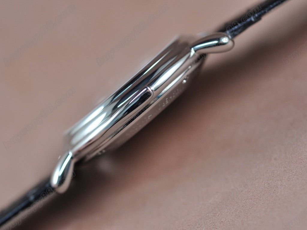 江詩丹頓 【男性用】Malte SS/LE Swiss Eta 2824-2自動機芯搭載7