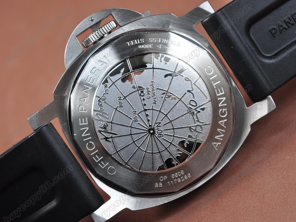 沛納海【男性用】Luminor Arktos GMT SS/RU Black Asian 自動機芯搭載2