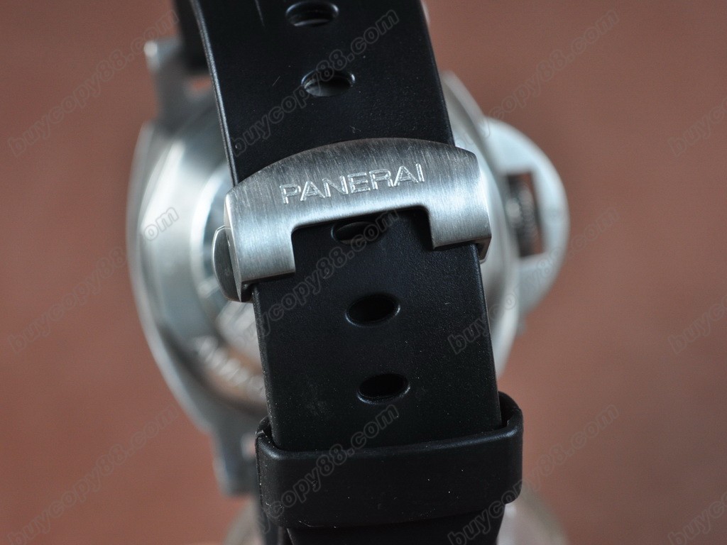 沛納海【男性用】Luminor Arktos GMT SS/RU Black Asian 自動機芯搭載6