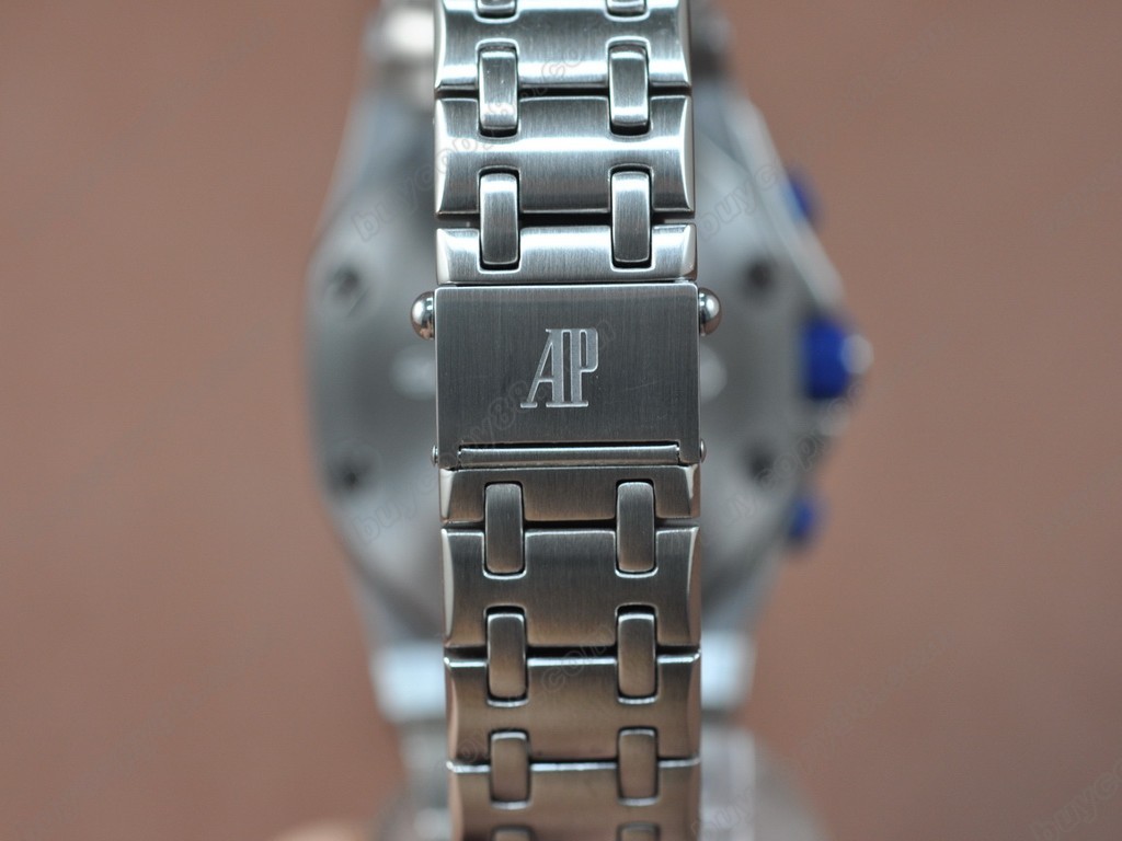愛彼錶【男性用】Royal Oak Chronograph SS/SS Wht/Blu Asia7750自動機芯搭載7