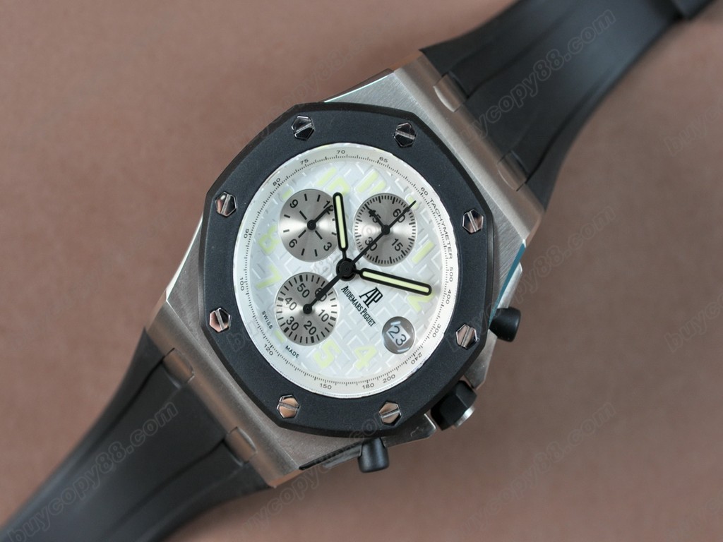 愛彼錶【男性用】Royal Oak SS/RU WhiteJapan VD76A 石英機芯搭載　6