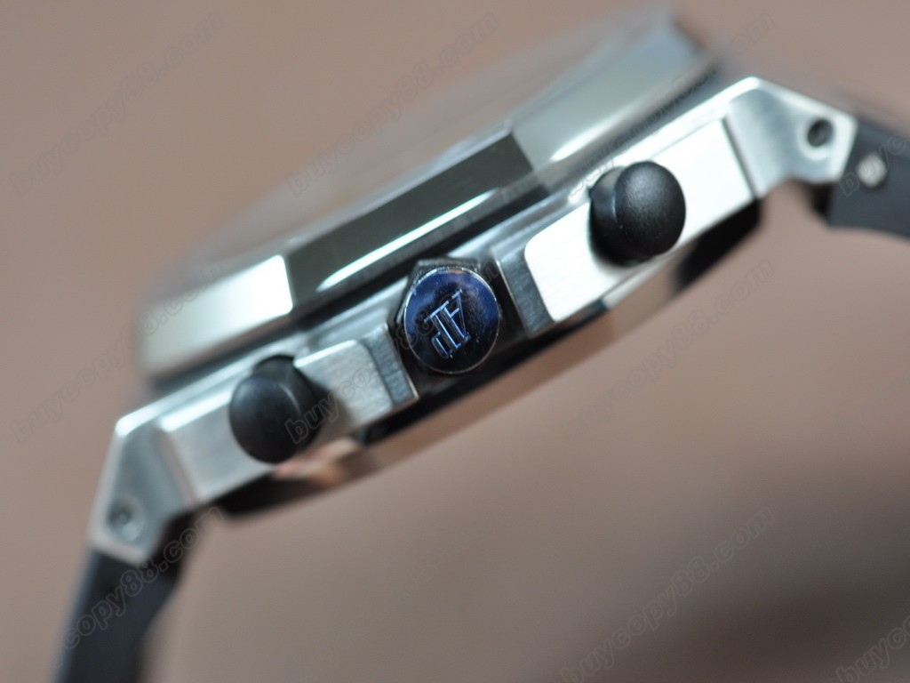 愛彼錶【男性用】Royal Oak ChronographJapanese OS20 石英機芯搭載 6