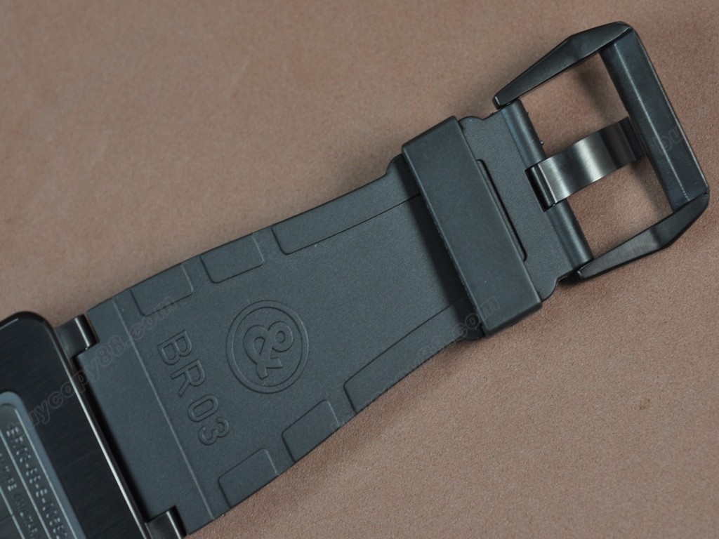 Bell & Ross【男性用】 BR03 PVD/RU  Black Dial Asia Eta 2824-2自動機芯搭載　4