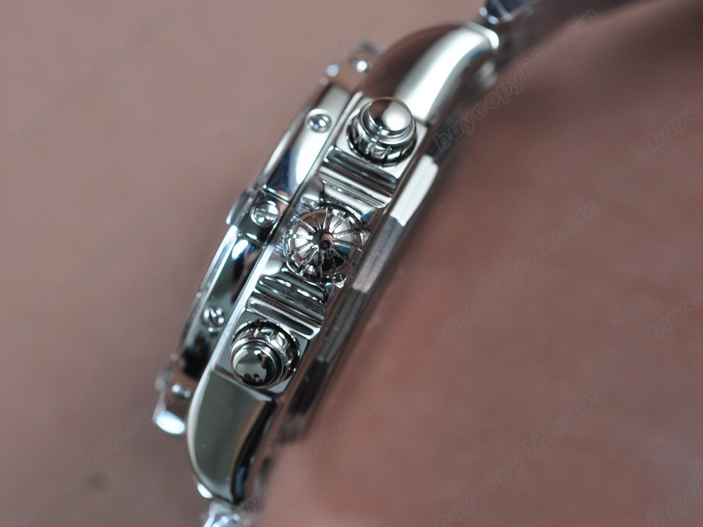 百年靈【男性用】BlackBird Big Date SS Black Asia7750自動機芯搭載5