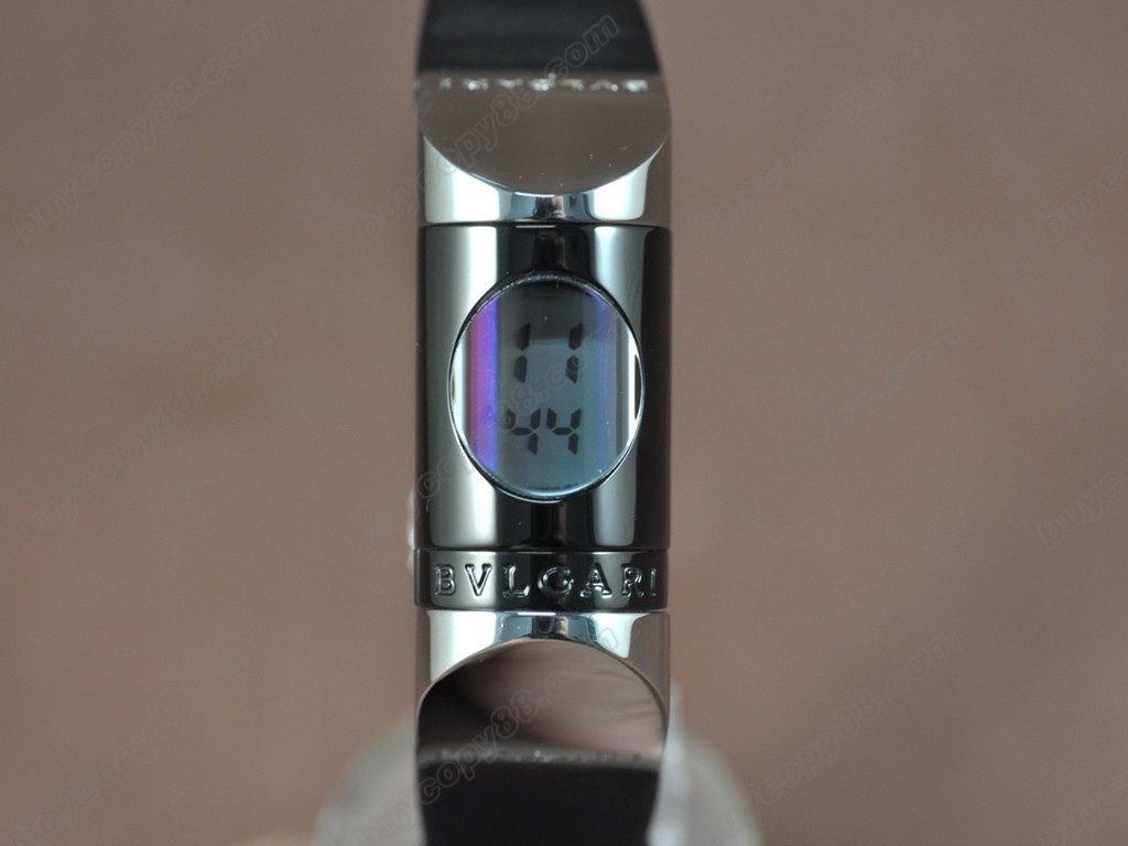 寶格麗【女性用】Ipno ladies SS LED digital dial  650Japan OS20 石英機芯搭載7