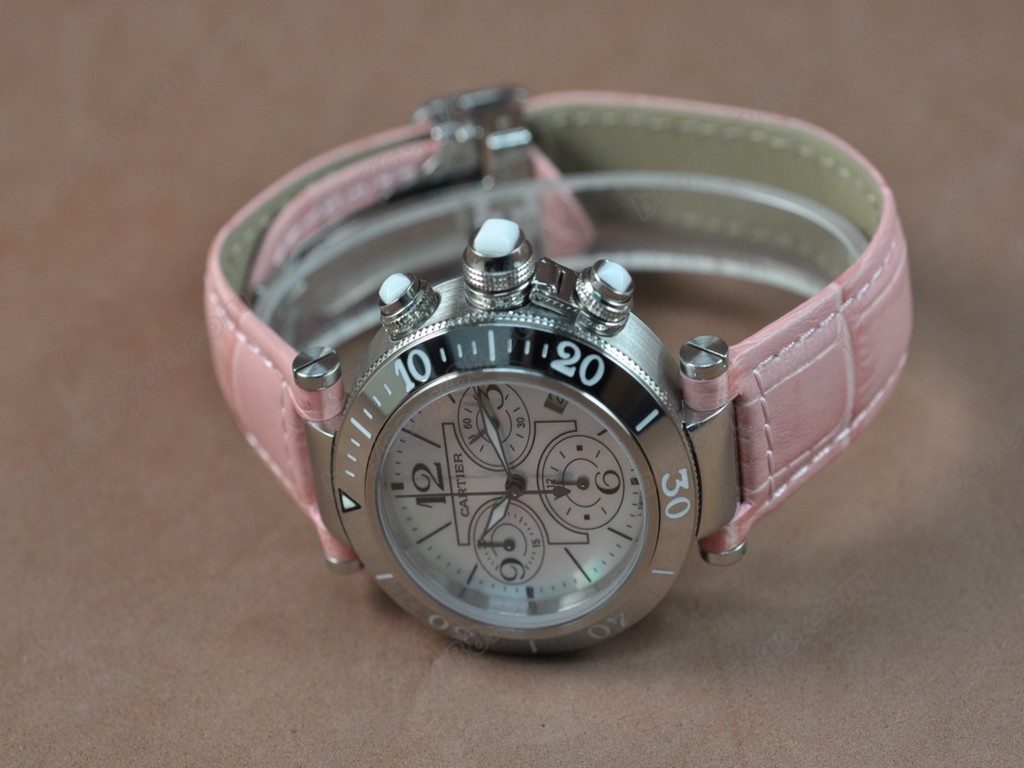 卡地亞【女性用】Pasha Chrono SS/LE Pearl white DialSwiss 石英機芯搭載2