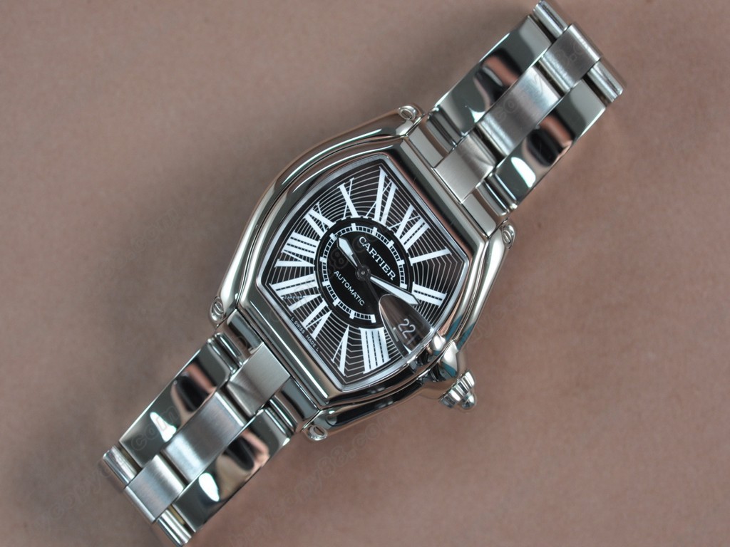 卡地亞【男性用】Men Roadster SS White dial Asia Eta 2892-2 自動機芯搭載5