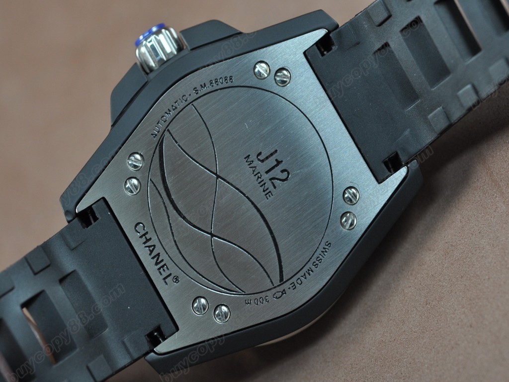 香奈兒【男性用】 J12 Black Pvd Rubber Swiss Eta 2824-2 自動機芯搭載4