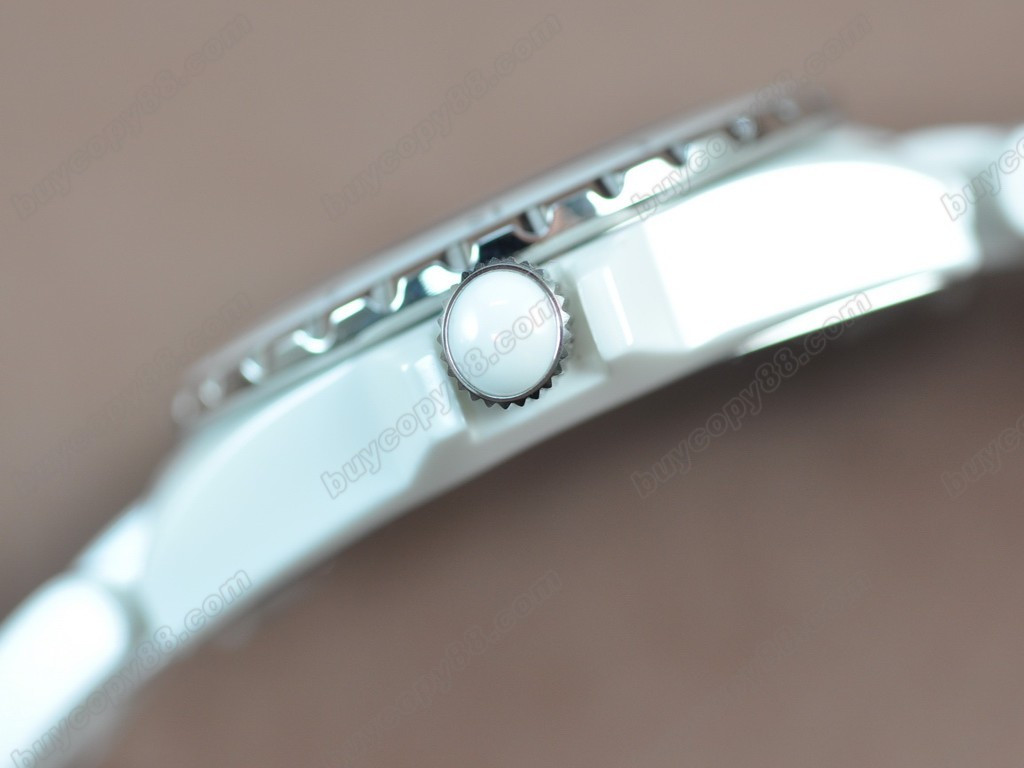 香奈兒【男性用】 J12 White Full Ceramic Swiss Eta 2824-2 自動機芯搭載4