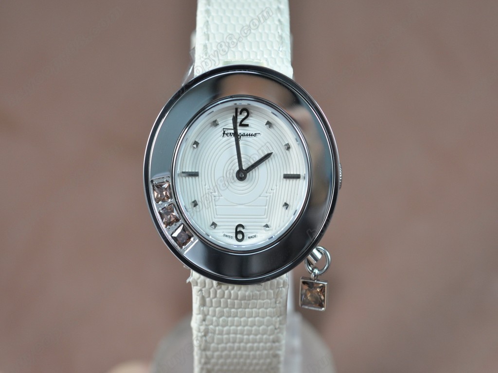 菲拉格慕【女性用】 Ladies SS/LE White MOP Dial Swiss 石英機芯搭載4