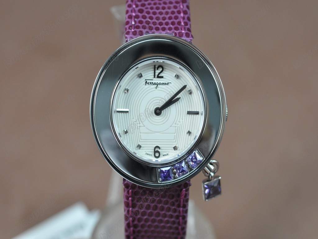 菲拉格慕【女性用】Ladies SS/LE White MOP Dial Swiss石英機芯搭載4