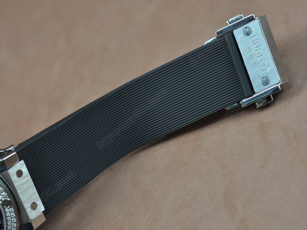 御博 【男性用】 Big Bang 38mm SS/RU Diam Bez Black Dial Swiss 石英機芯搭載6