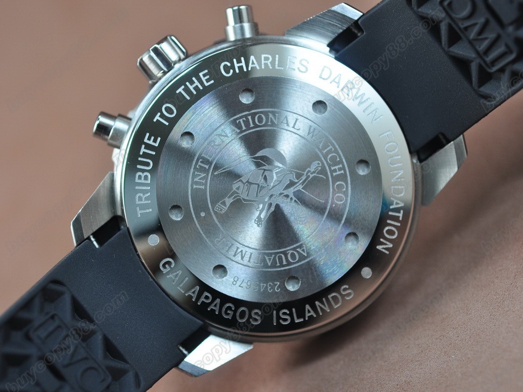 IWC【男性用】 Aquatimer SS/Black Japan OS 20石英機芯搭載5