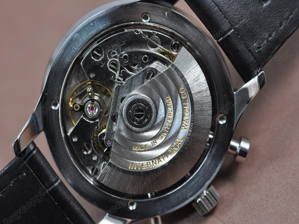 IWC【男性用】Portuguese Chrono SS/LE Wht/Blue Asia 7750 自動機芯搭載.振頻每小時 28,800 次 4