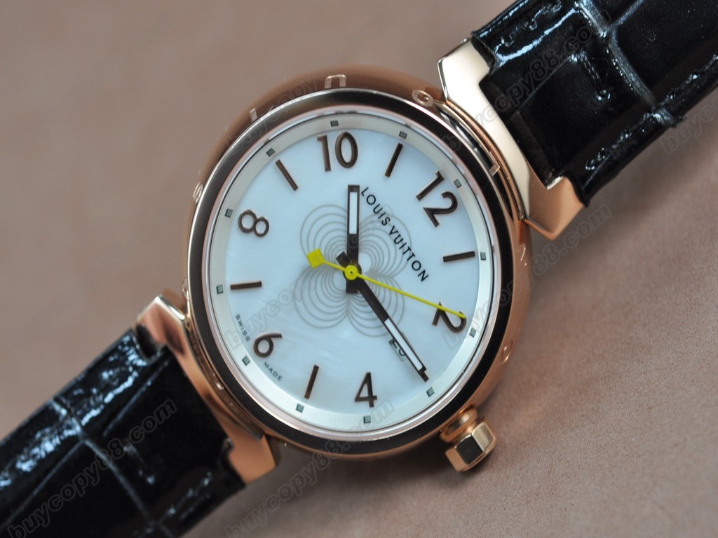路易威登【男性用】Tambour RG White Japan 石英機芯搭載　4