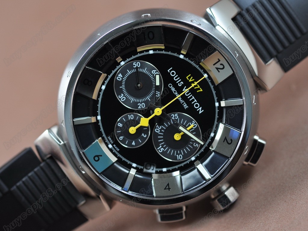 路易威登【男性用】Tambour 227 Chrono SS/RU Blk A-7750 自動機芯搭載．振頻每小時 28,800 次　0