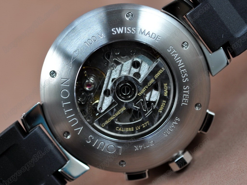 路易威登【男性用】Tambour 227 Chrono SS/RU Blk A-7750 自動機芯搭載．振頻每小時 28,800 次　1