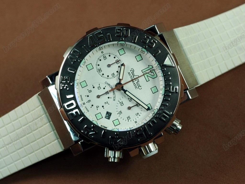 柏高【男性用】 Le Plonguer C Type Chrono SS/RU Wht A-7750 自動機芯搭載．振頻每小時 28,800 次3