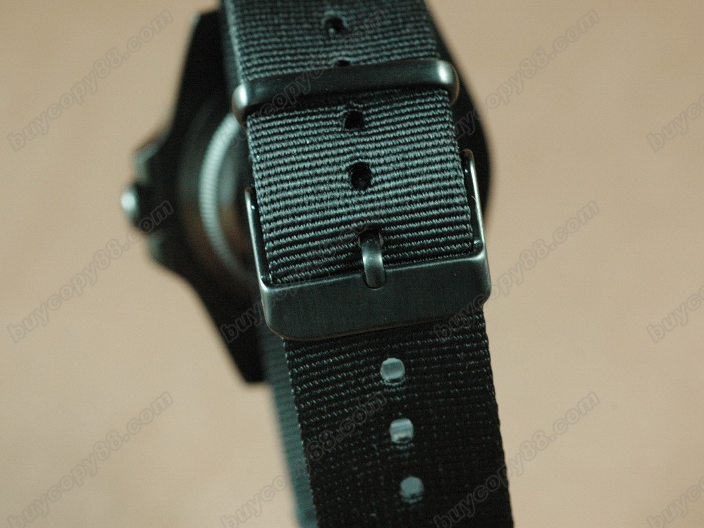 勞力士【男性用】Submariner PVD Satin Strap Black Dial A-2836-2 自動機芯搭載3
