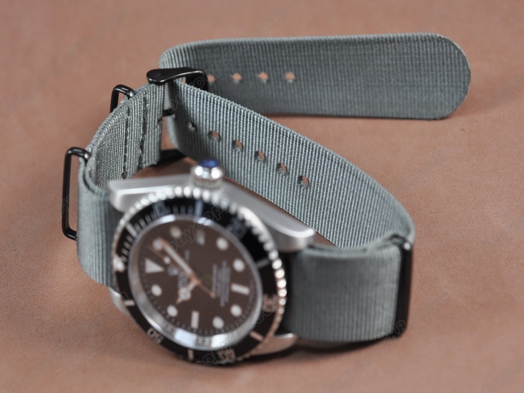 勞力士【男性用】Submariner SS Satin Strap Black Dial A-2836-2 自動機芯搭載4