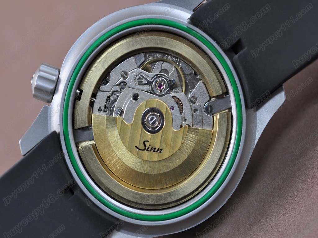 Sinn德製軍錶【男性用】 U1 Automatic SS/RU Black Swiss Eta 2836自動機芯搭載0