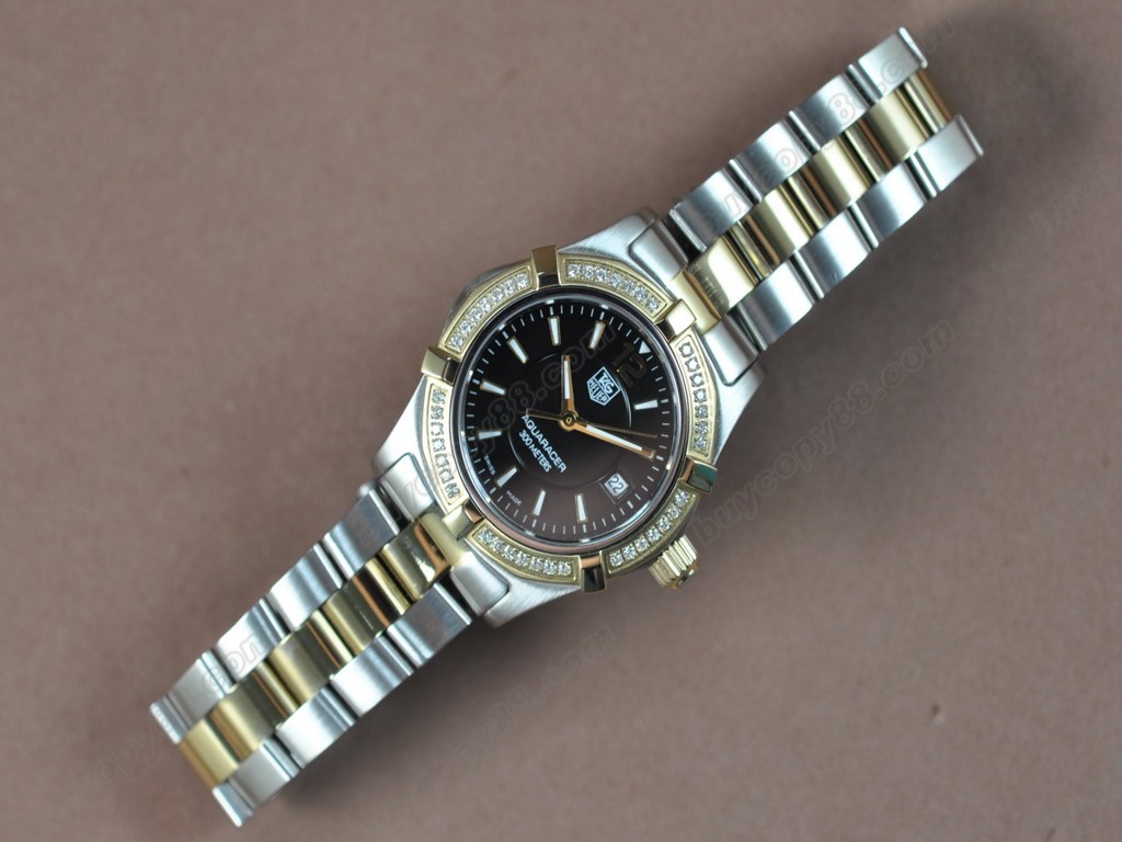 豪雅【女性用】Aquaracer Ladies TT/Diam Black dial Swiss Eta石英機芯搭載　4
