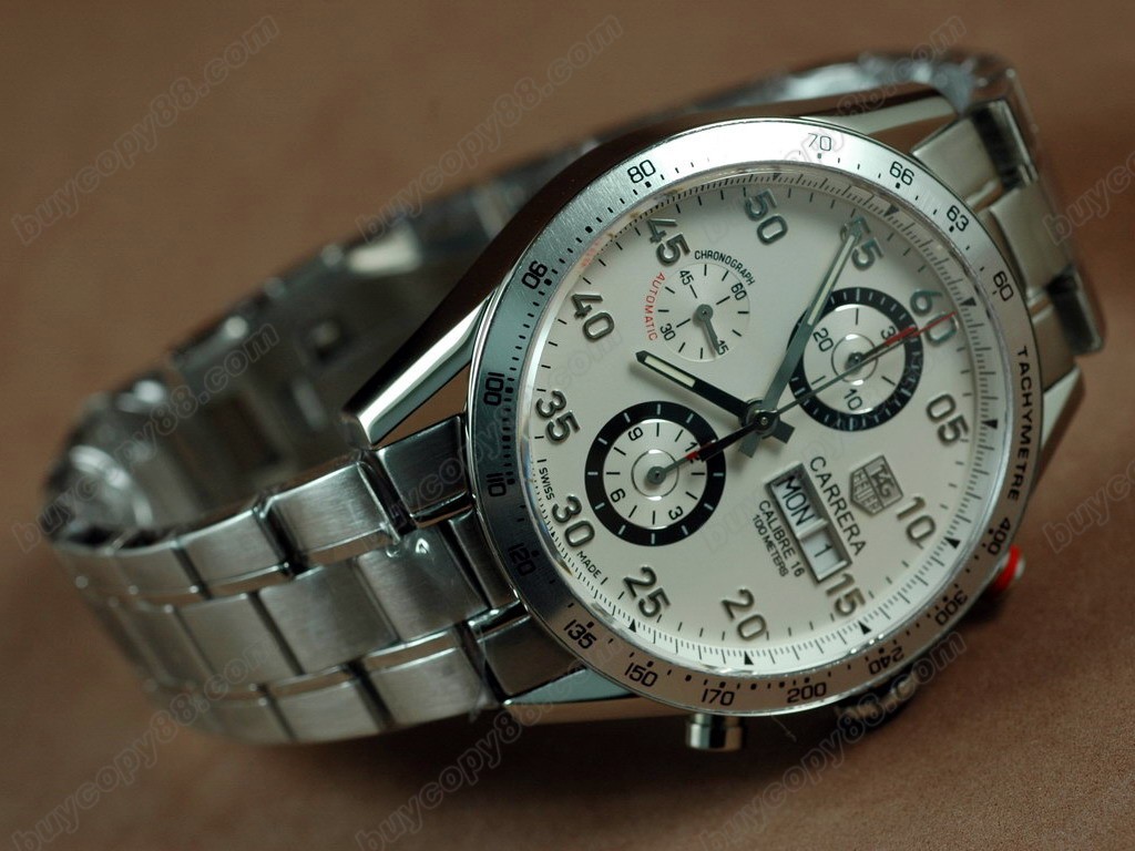 豪雅【男性用】Carrera 41mm 2008 Automatic Chrono SS White A-7750 自動機芯搭載．振頻每小時 28,800 次6