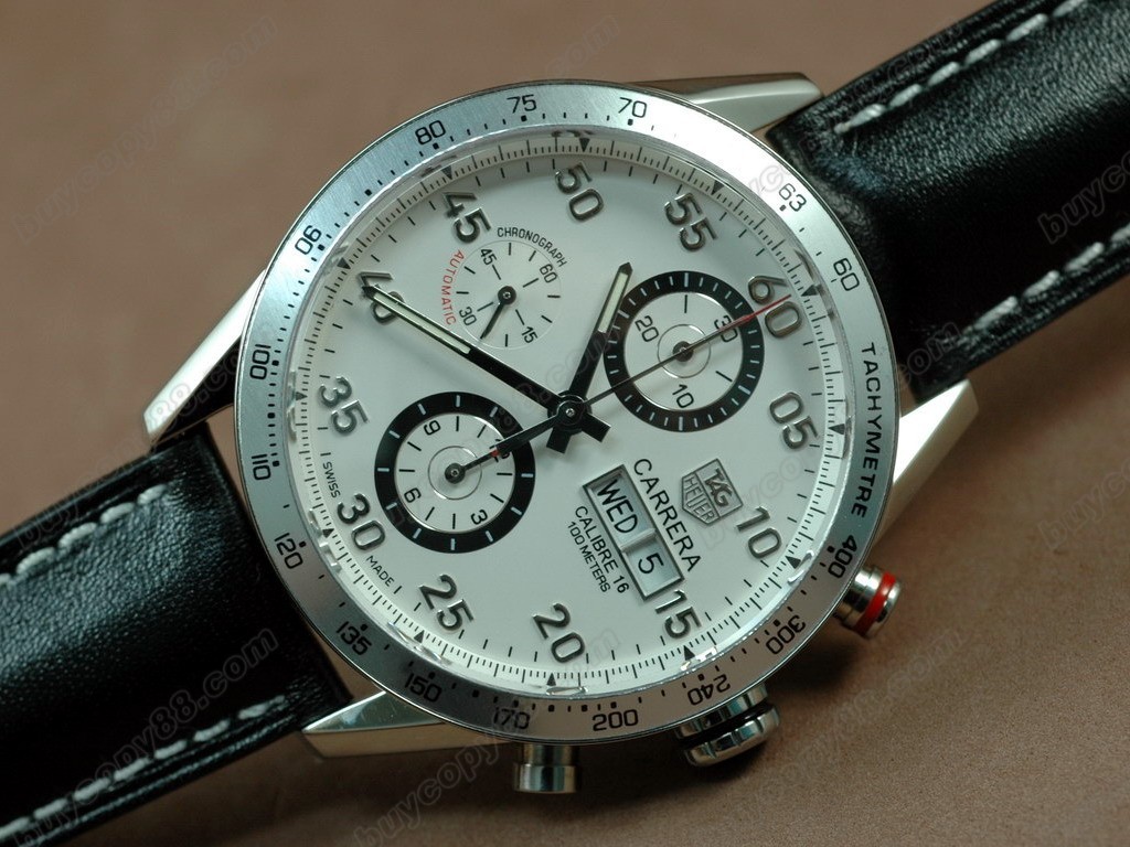 豪雅【男性用】 Carrera 41mm 2008 Automatic Chrono SS/LE White 自動機芯搭載．振頻每小時 28,800 次11