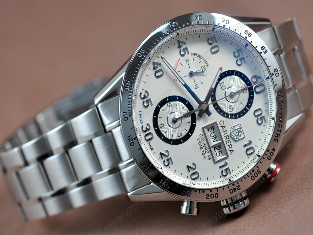 豪雅【男性用】Carrera 43mm Chrono SS/SS Wht A-7750 自動機芯搭載3