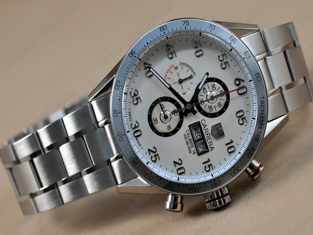 豪雅【男性用】 Carrera 43mm Chrono SS/SS OS10 石英機芯搭載3